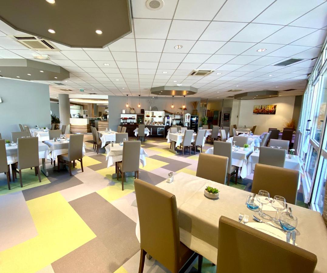 Hotel Le Neron - Logis Fontanil-Cornillon Экстерьер фото