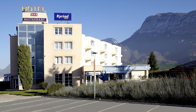 Hotel Le Neron - Logis Fontanil-Cornillon Экстерьер фото